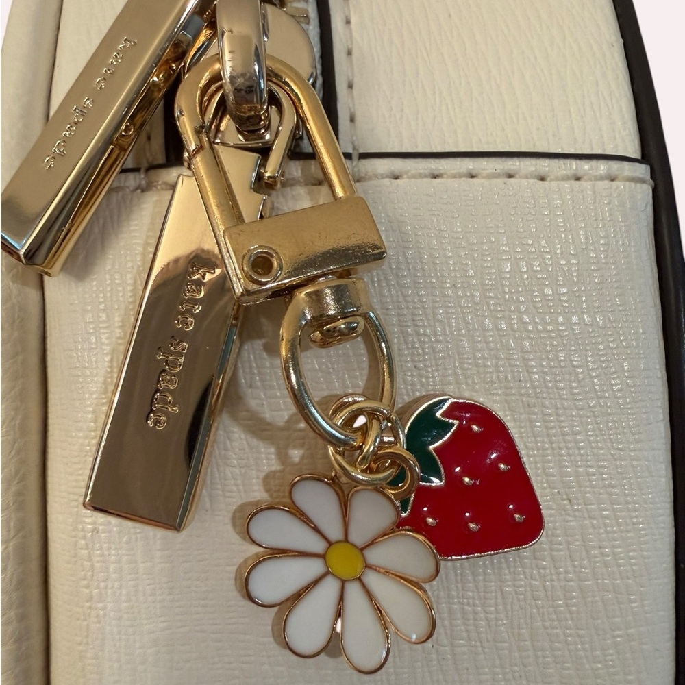 Kate Spade Love Shack Heart Purse With Embroidery Flowers NWOT - Picture 9 of 10